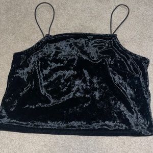 Black cropped tank top